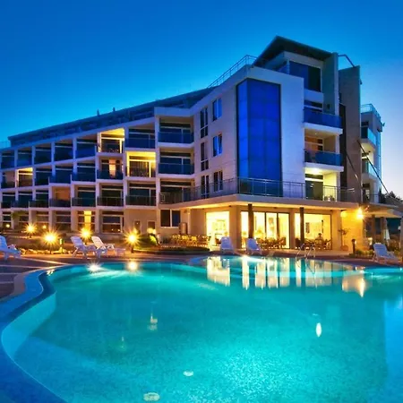 アパート Zornitsa I Panoramic Sea View ソゾポル